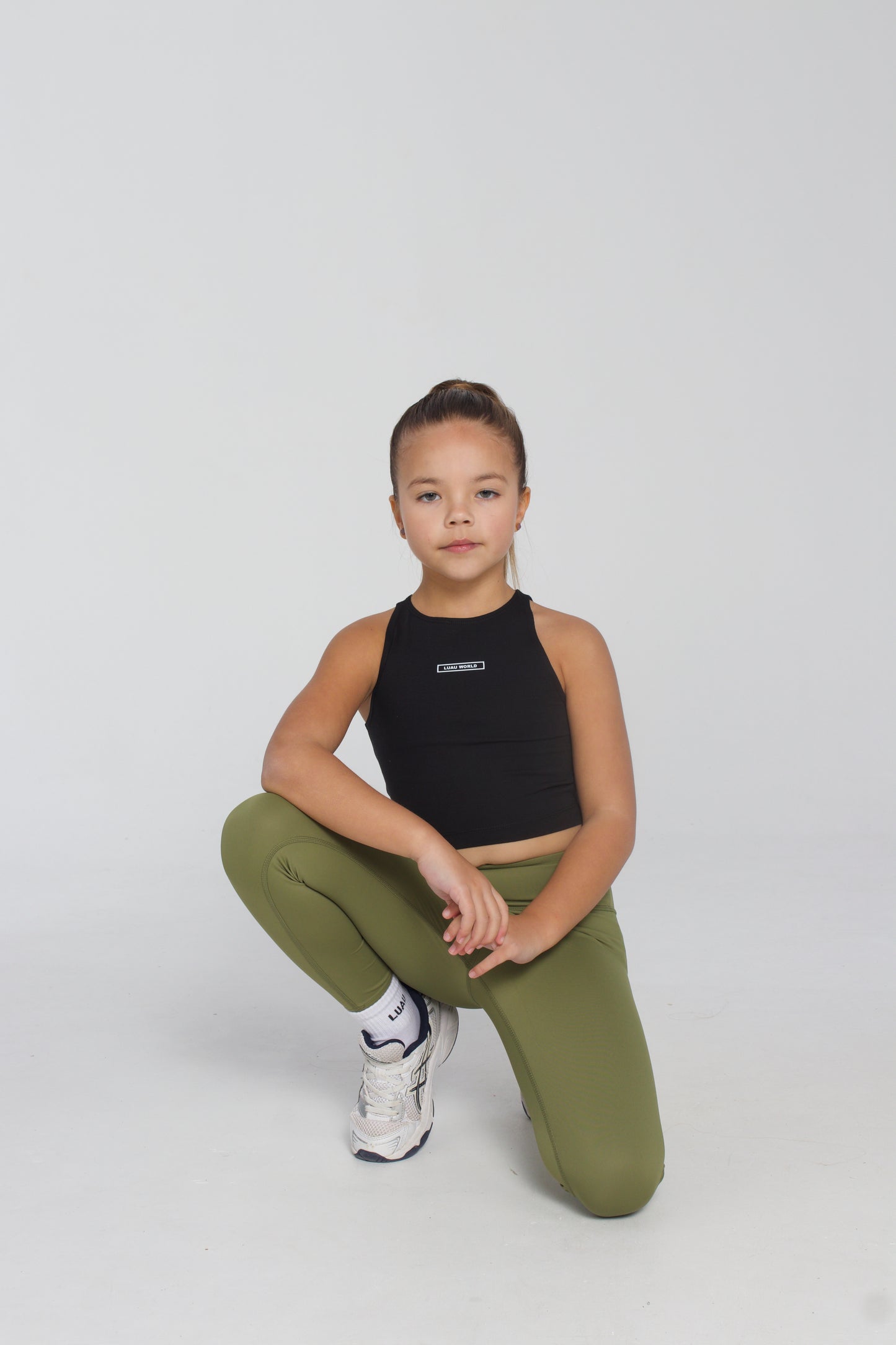 Crop vest luau world