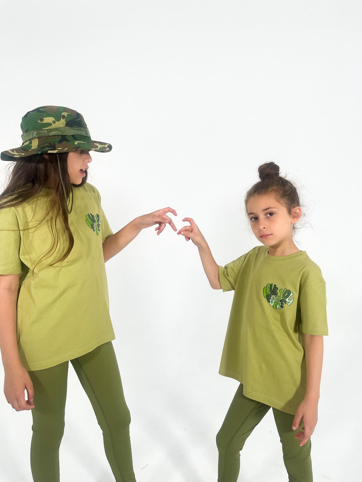 Love you forever oversize t-shirt olive